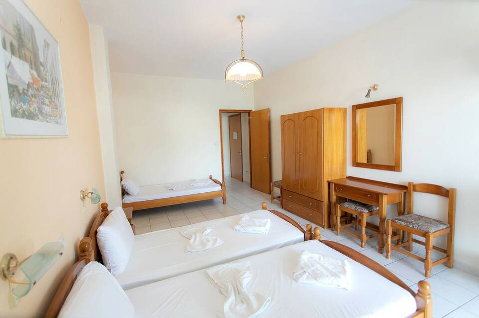 Hotel Eleni 3