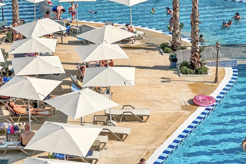 Fafa Aqua Blue Hotel 2