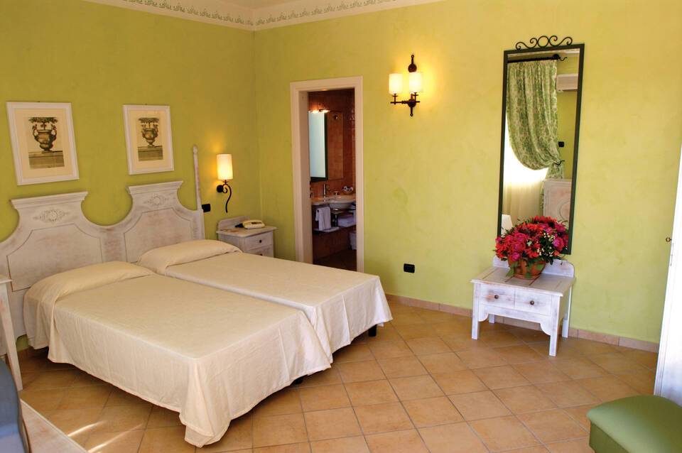 TH Le Castella 2