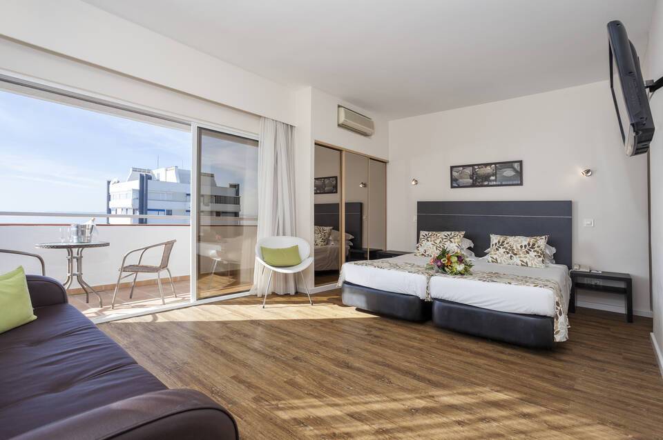 Alvor Atlântico Beach Aparthotel 3