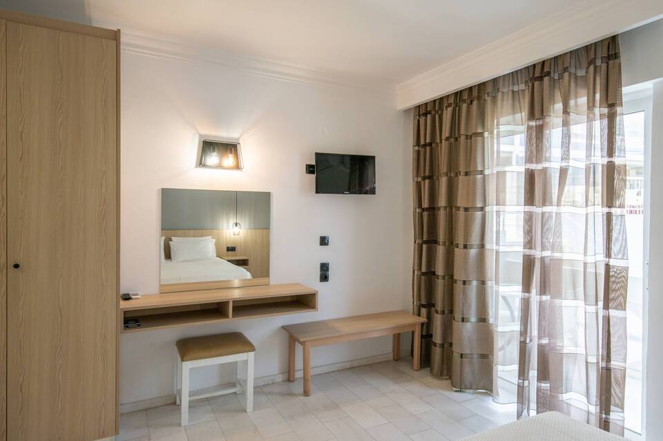 Selini Suites 2