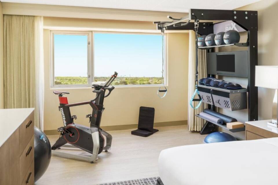 DoubleTree By Hilton Hotel Orlando Airport 5