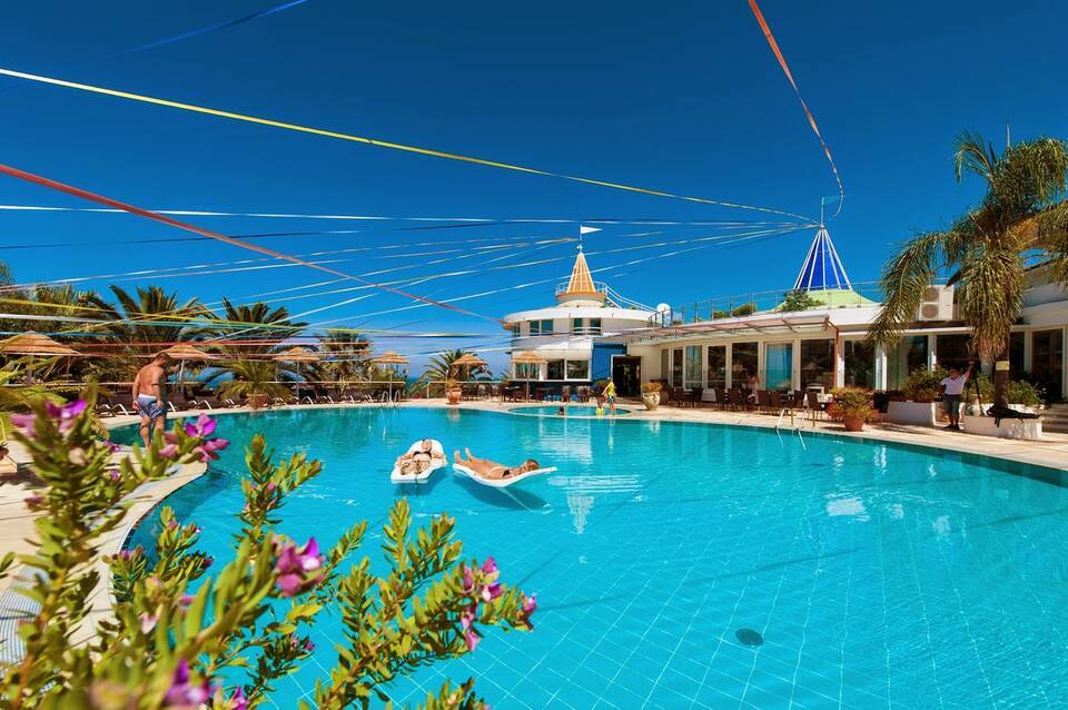 Stromboli Hotel Villaggio 1