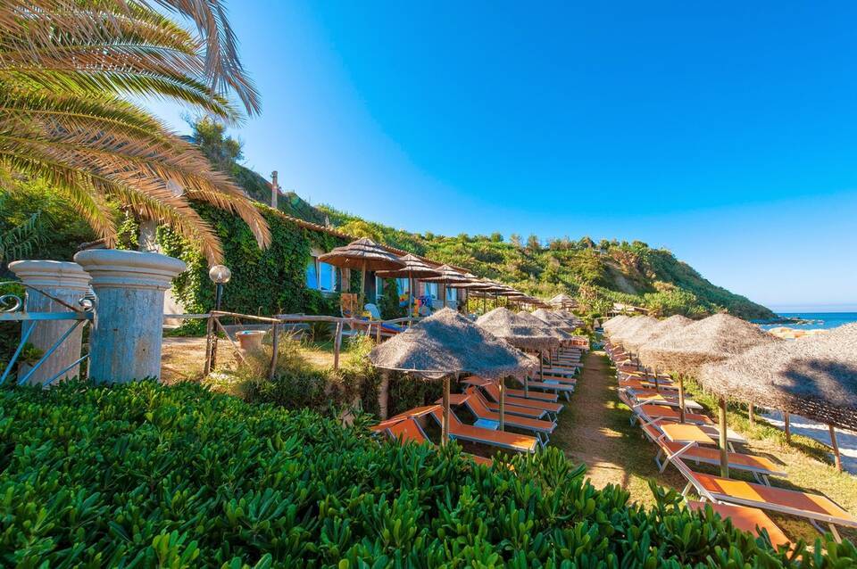 Stromboli Hotel Villaggio 4