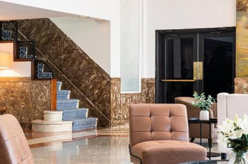 Essex House by Clevelander 5