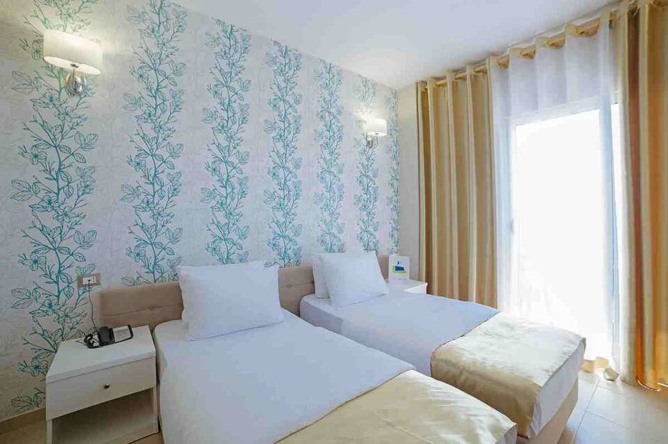 Sun Hotel 3