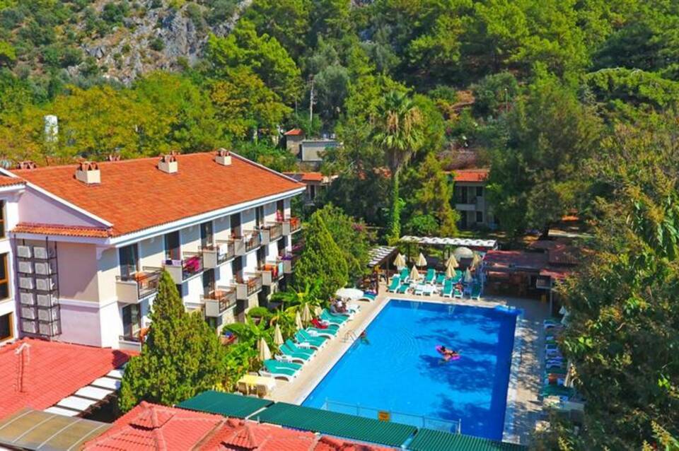Perdikia Beach Hotel 5