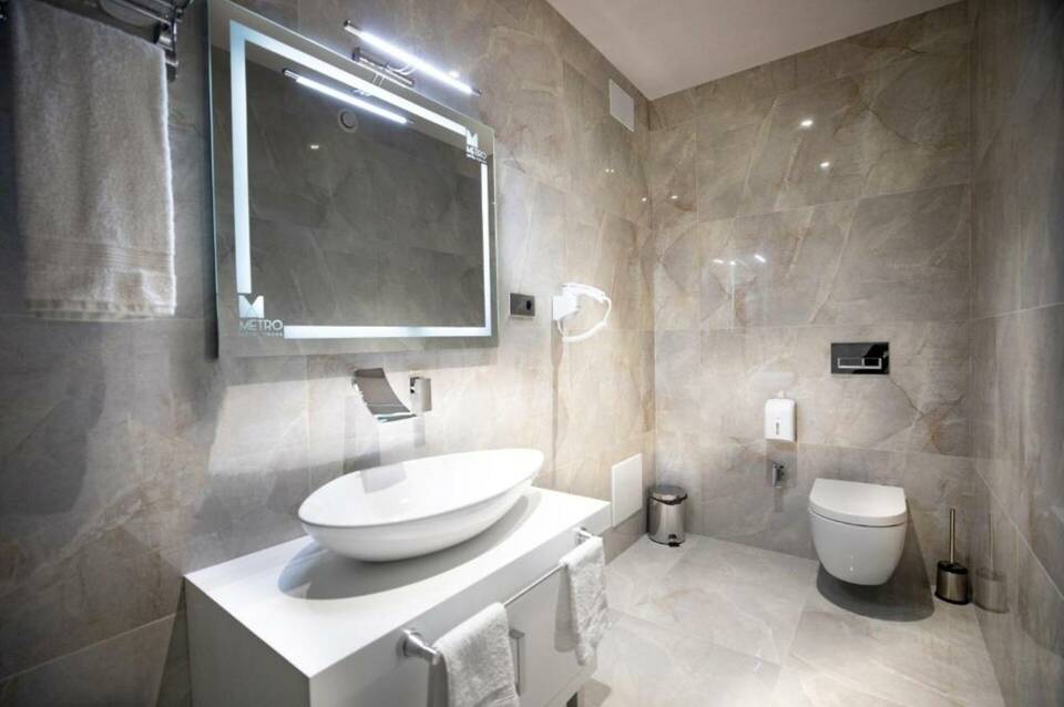 Metro Hotel Tirana 3