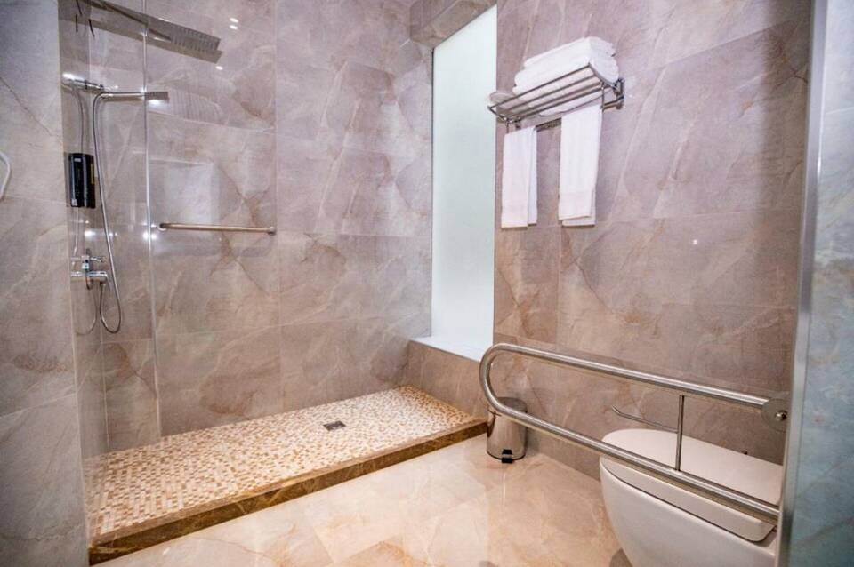 Metro Hotel Tirana 4
