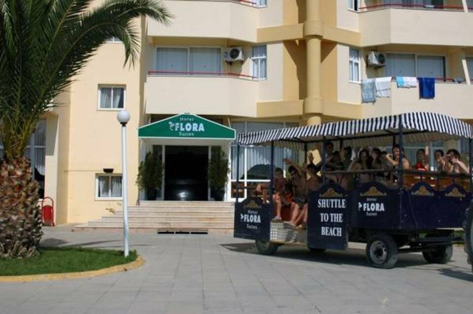 Flora Suites Hotel 3