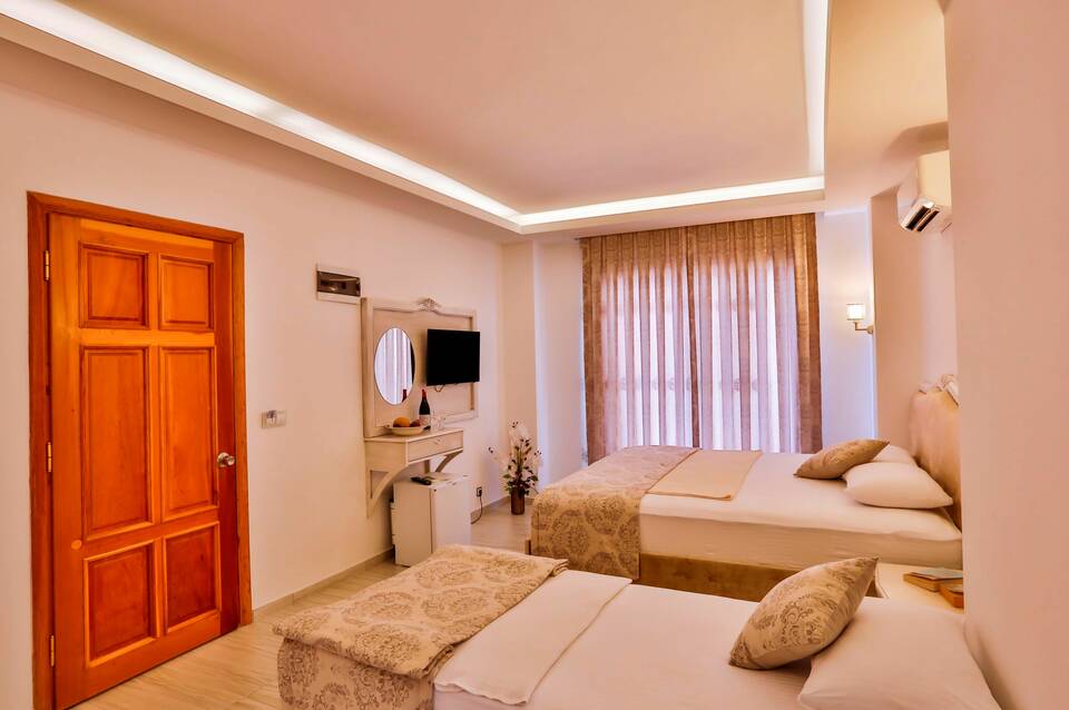 Linda Beach Hotel 3