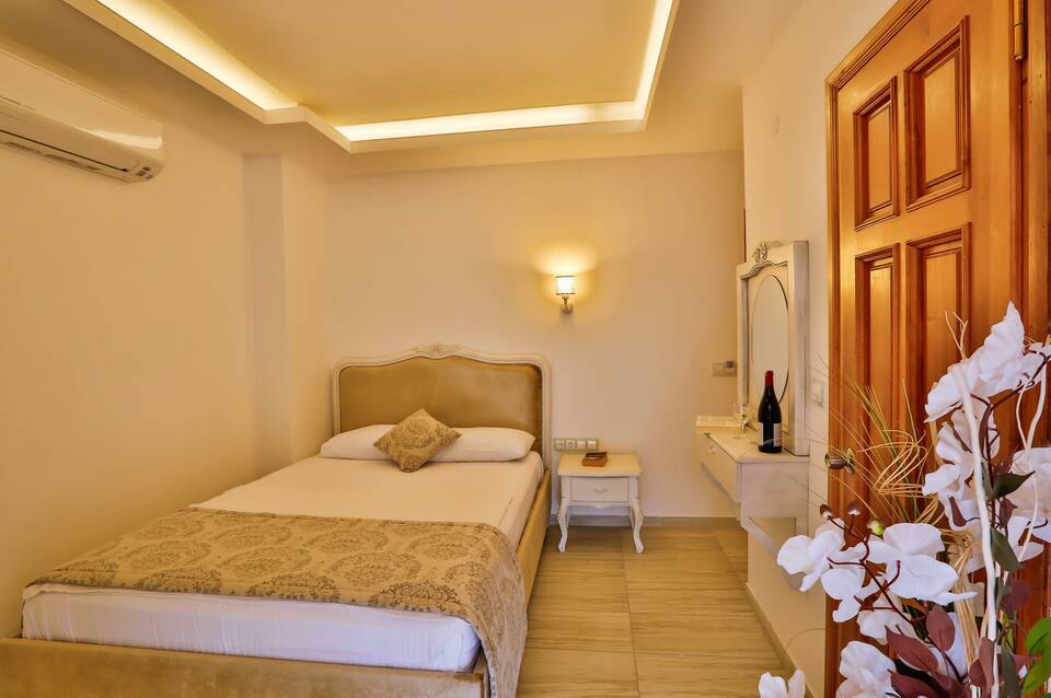 Linda Beach Hotel 5