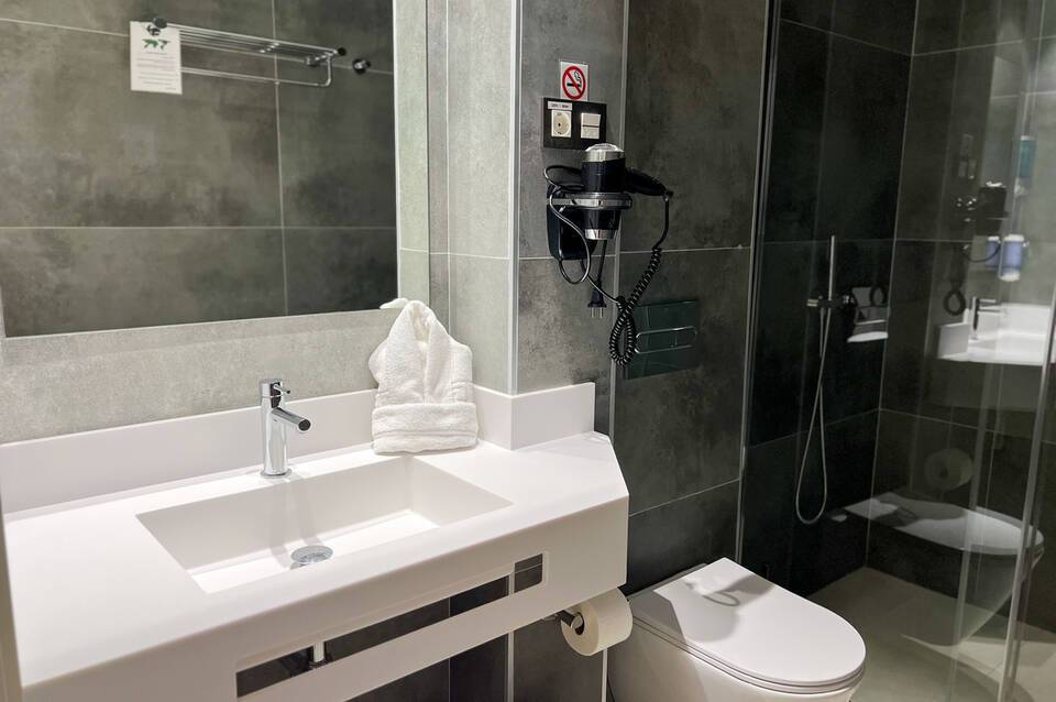 Hotel MG Poniente 3