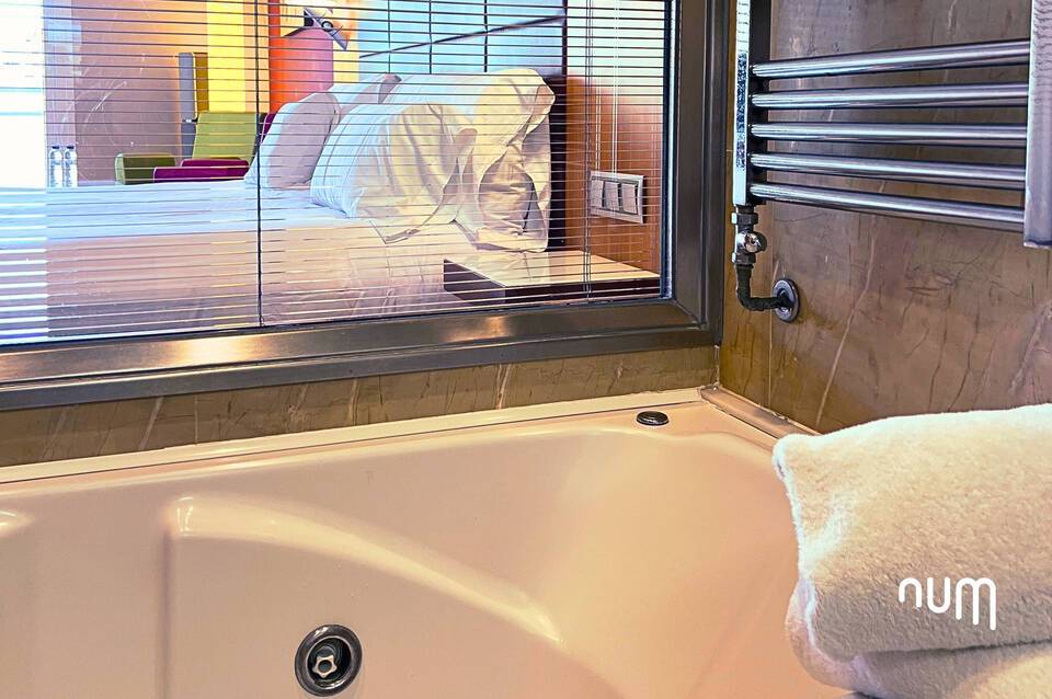 Num Hotel 4