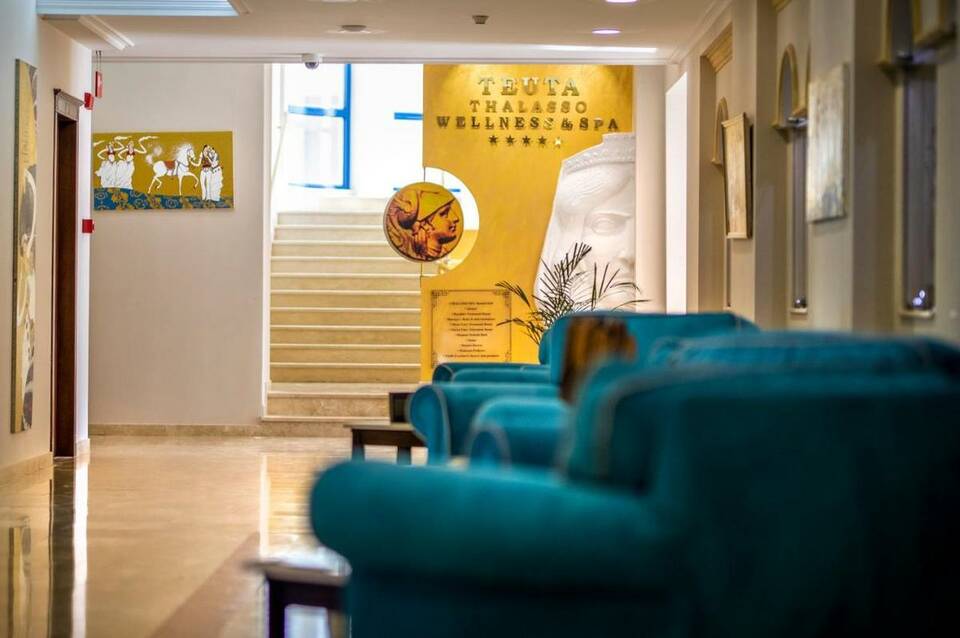 Adriatik Hotel 4