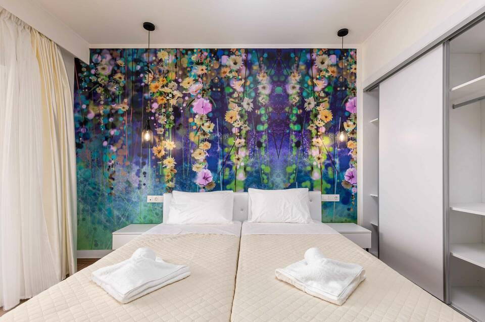 Aqua Luxury Suites 2