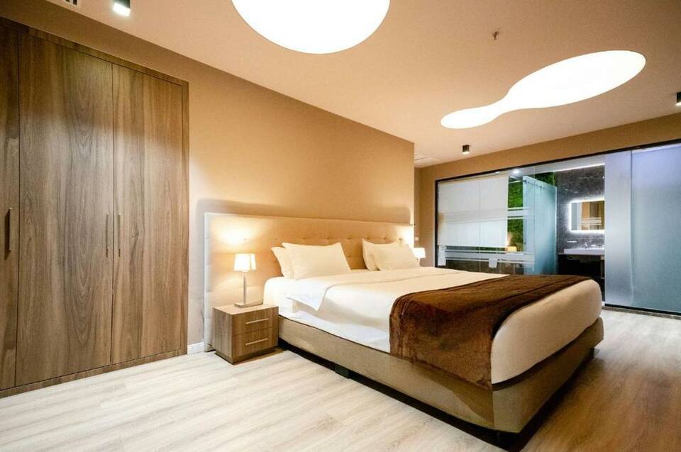 Best Western Premier Ark Hotel 4