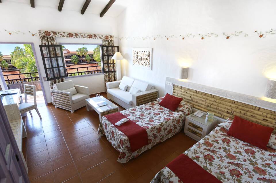Hotel Parque Tropical 2