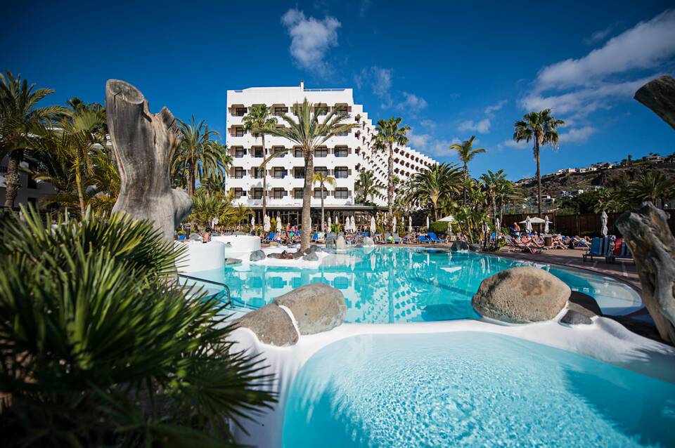 Corallium Beach by Lopesan Hotels 3