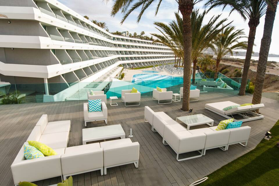 Santa Monica Suites 2