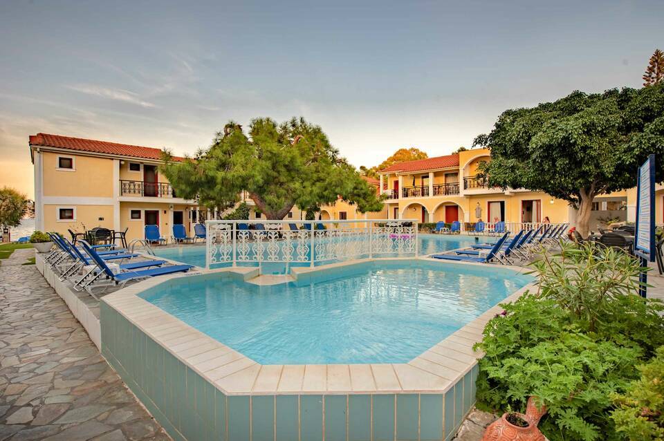 Iliessa Beach Hotel by GHH 1