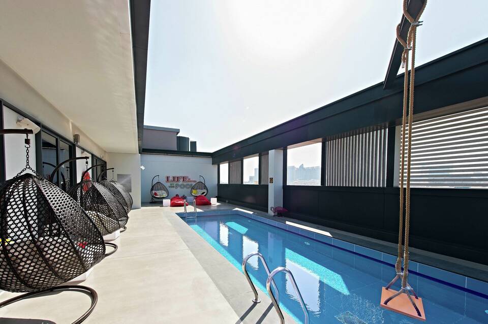 Hampton by Hilton Dubai Al Seef 2