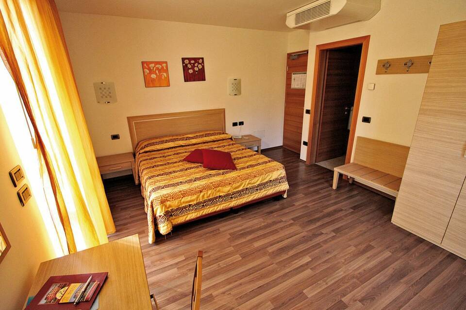 NatureBio Hotel Elite 1