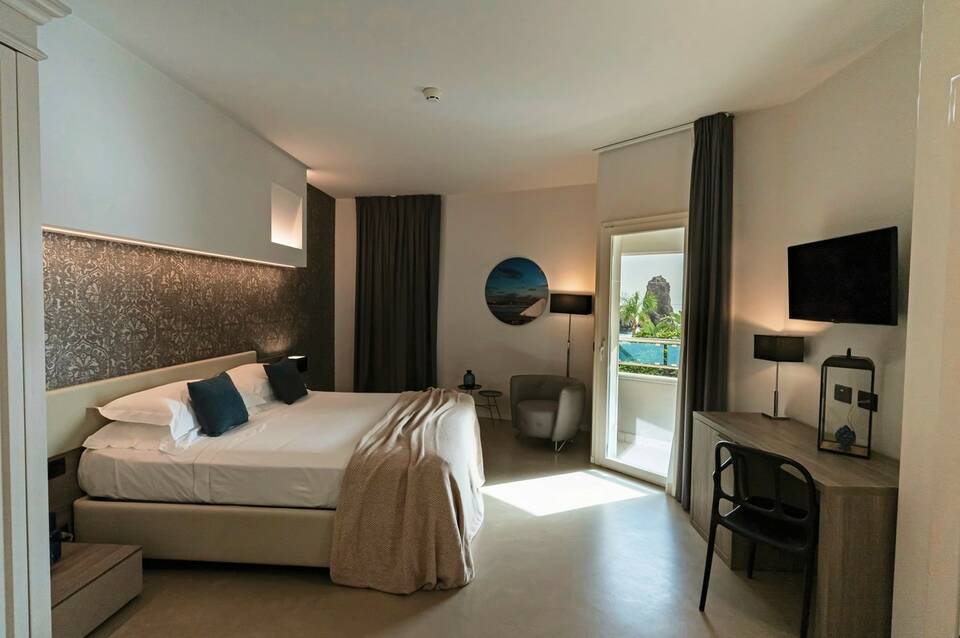 Grand Hotel Faraglioni 4