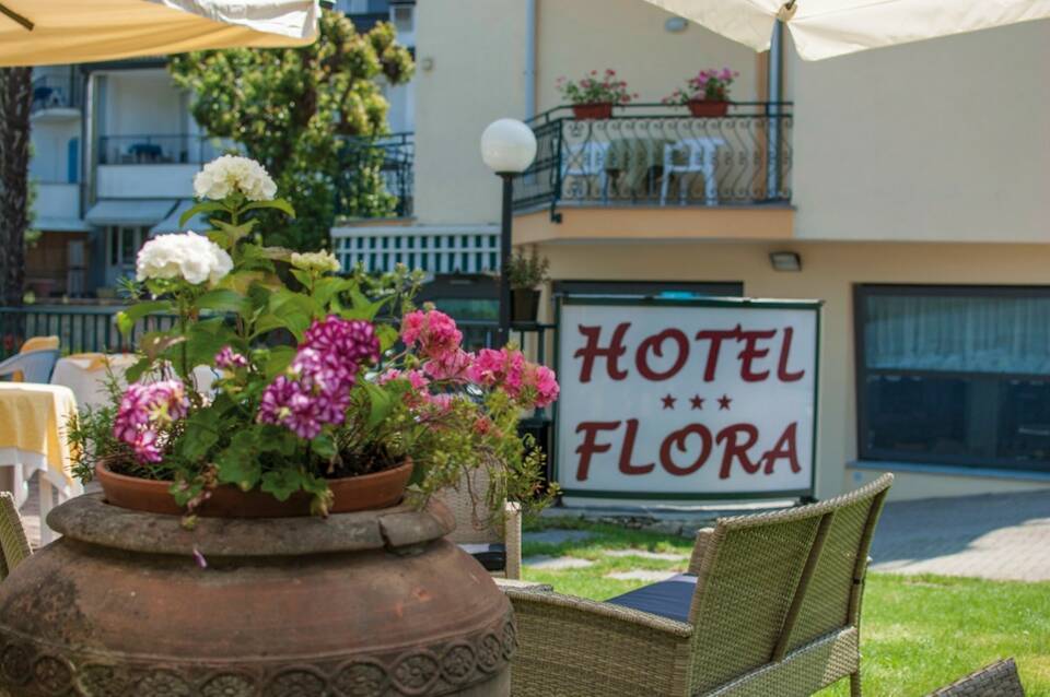 Hotel Flora Stresa 5