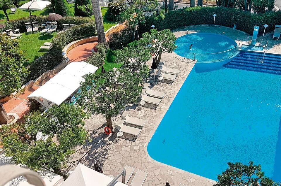 Hotel Alpha Sorrento Coast 1