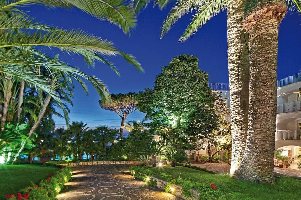 Grand Hotel Riviera 2