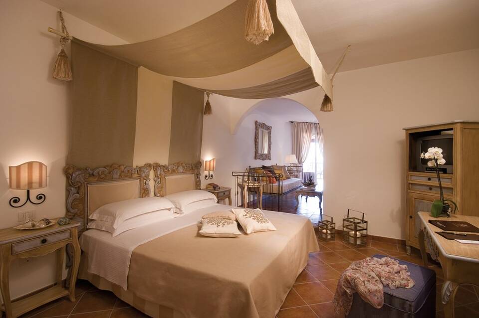 Colonna Grand Hotel Capo Testa 2
