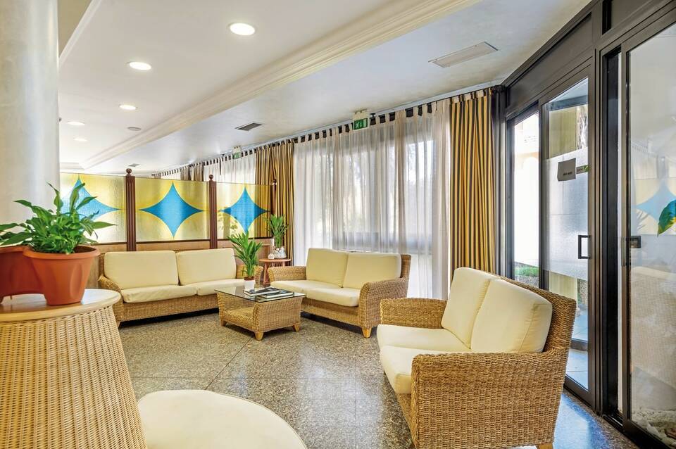 Rina Hotel 5