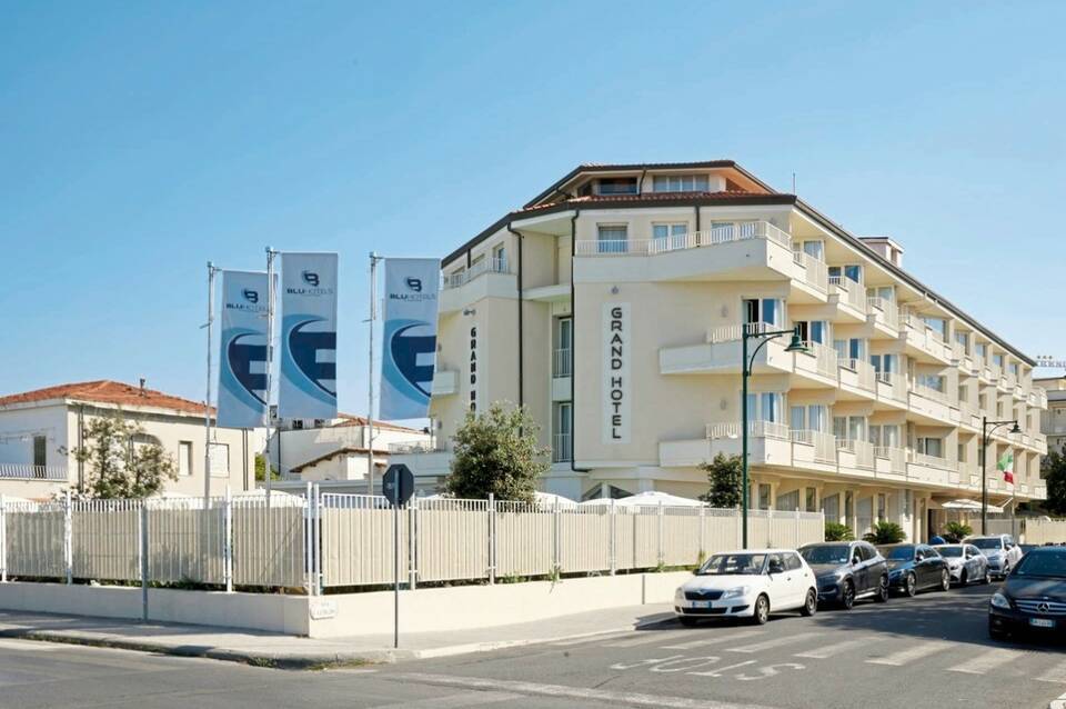 Grand Hotel 5