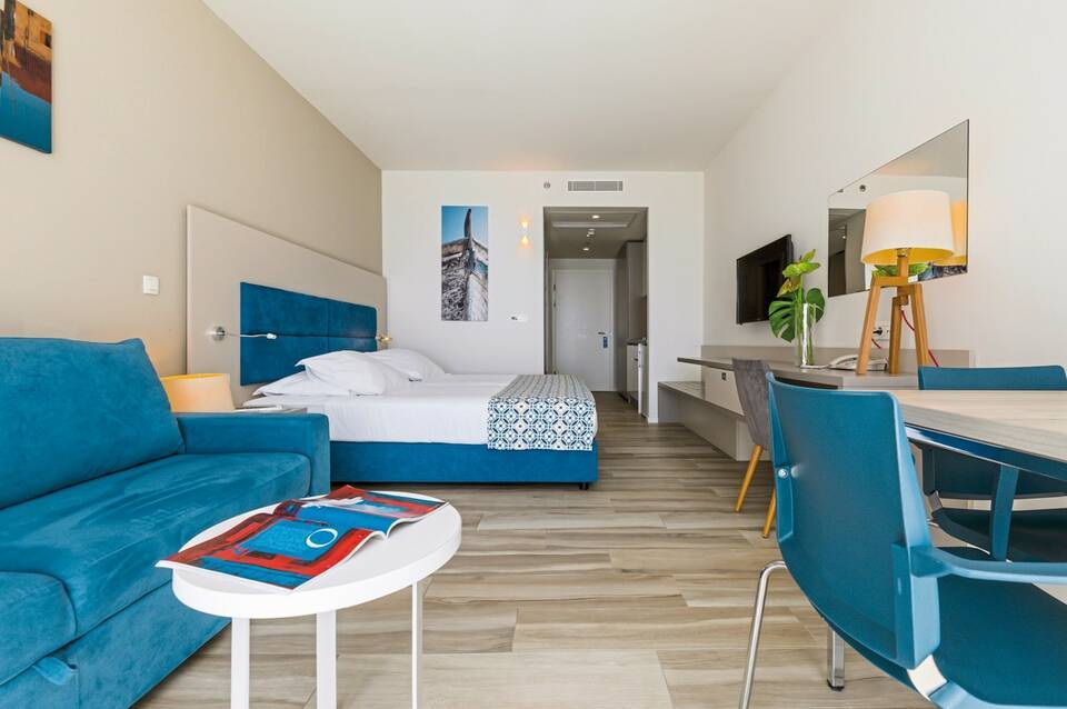 Romana Beach Resort 1