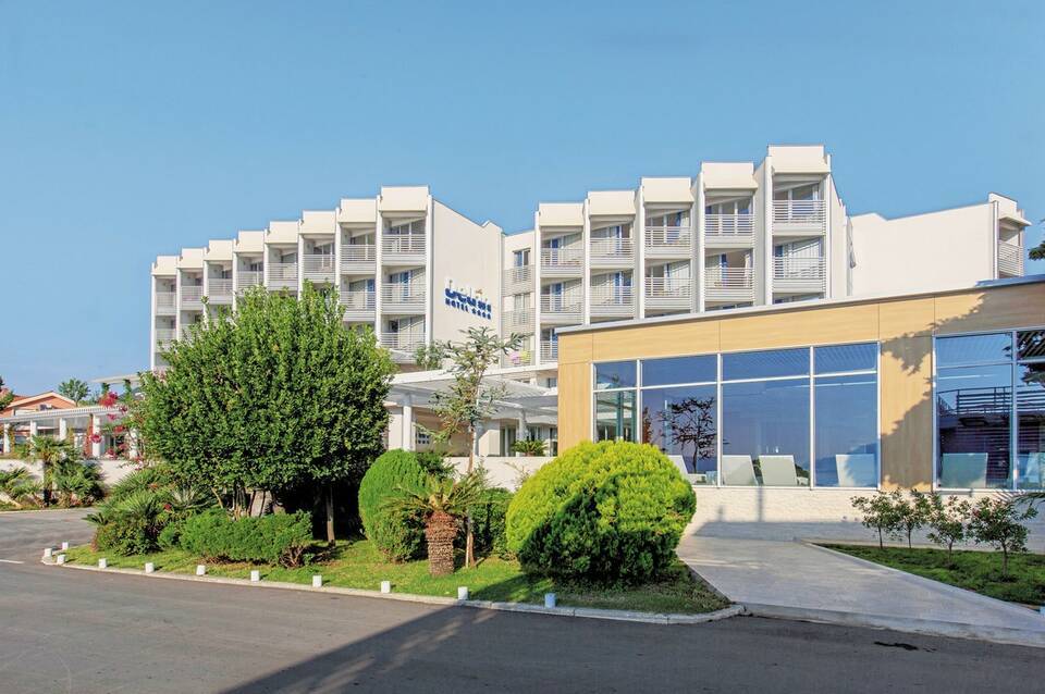 Carine Hotel Delfin 2