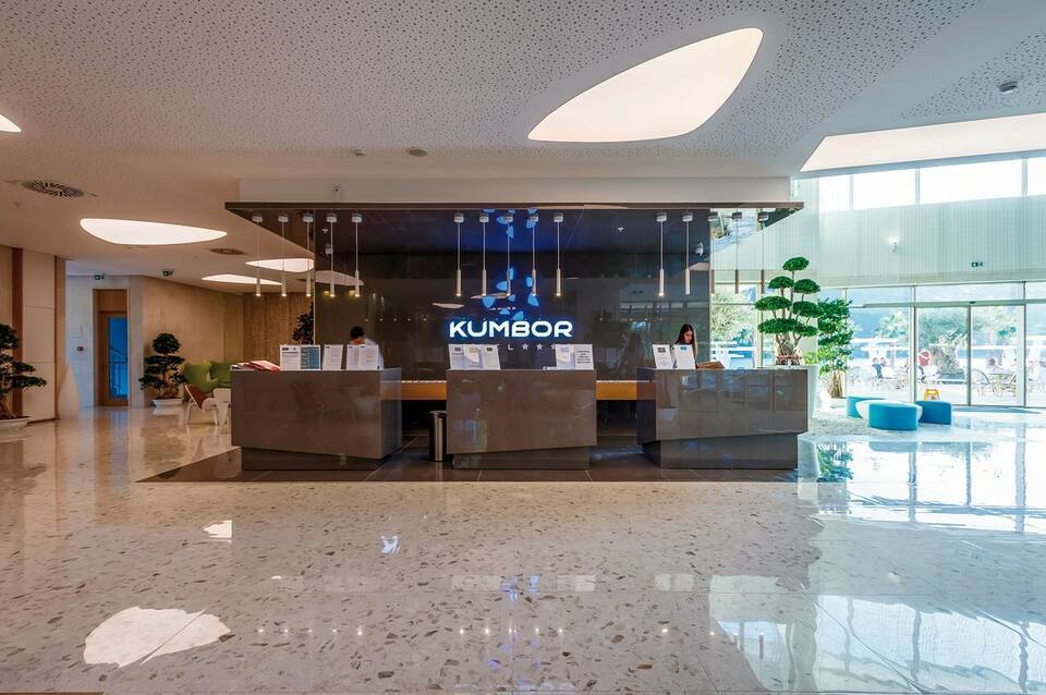 Carine Hotel Kumbor 5