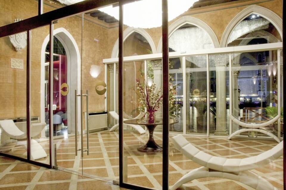 Sina Centurion Palace 4