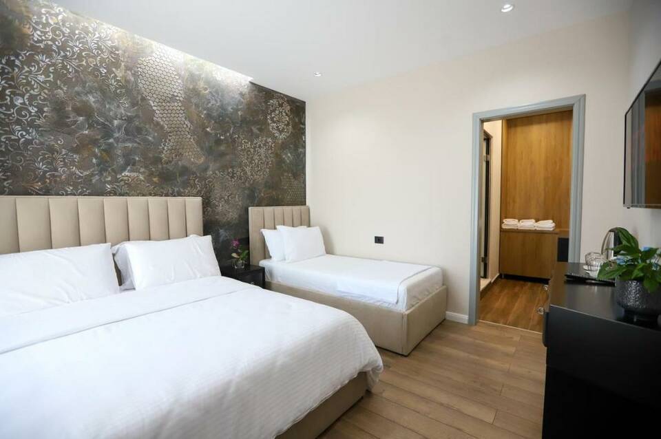 Imperator Hotel 4