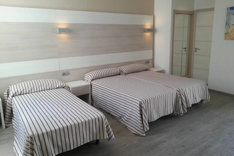 Ahoi! Urban Beach Hotel 5