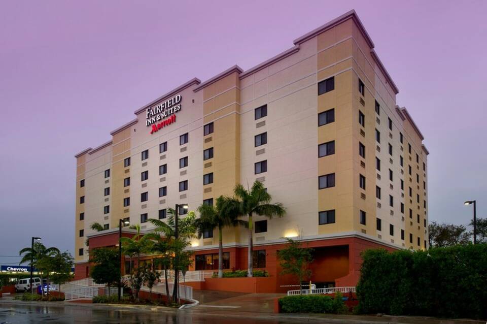 Fairfield Inn & Suites Miami Airport South 1
