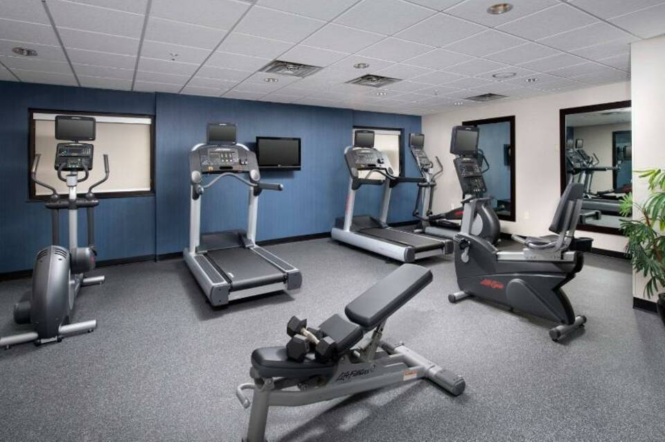 Fairfield Inn & Suites Miami Airport South 3