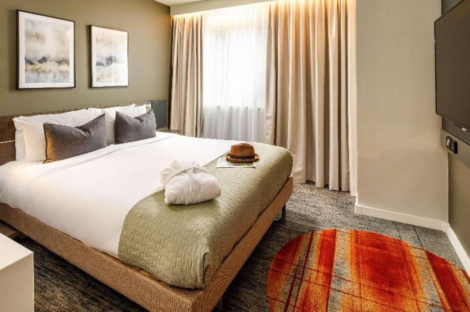 Novotel London Bridge Hotel 5