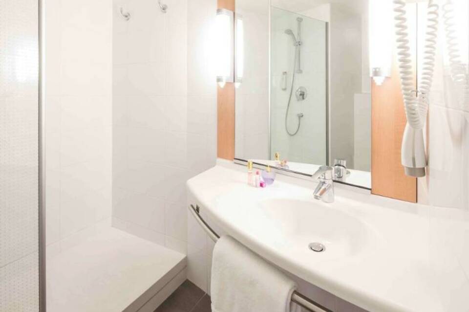 ibis Barcelona Pza Glories 22 1