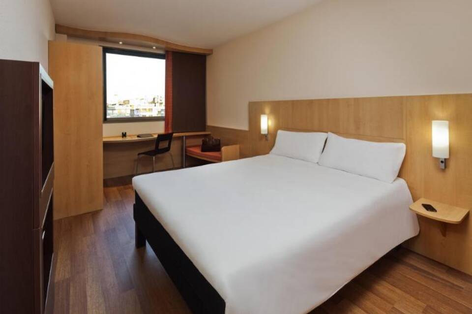 ibis Barcelona Pza Glories 22 3