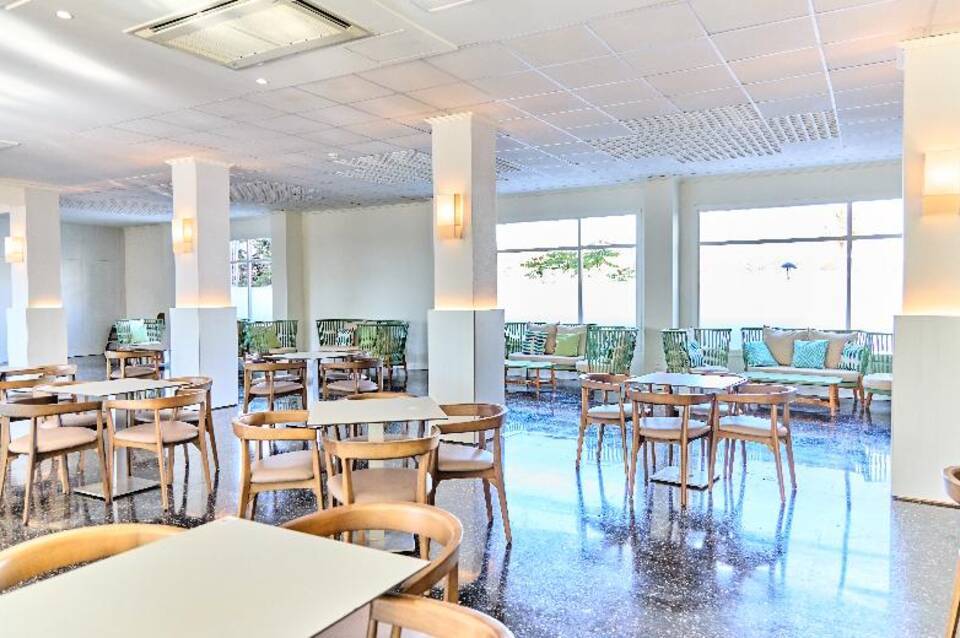 Leonardo Royal & Suites Hotel Ibiza Santa Eulalia 1