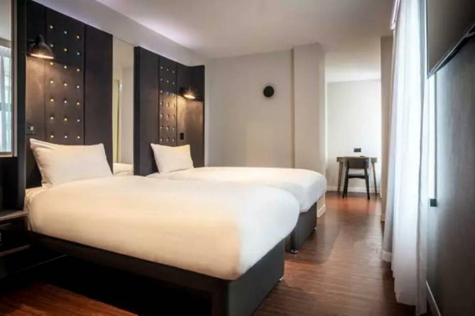 Point A Hotel, London Paddington 4