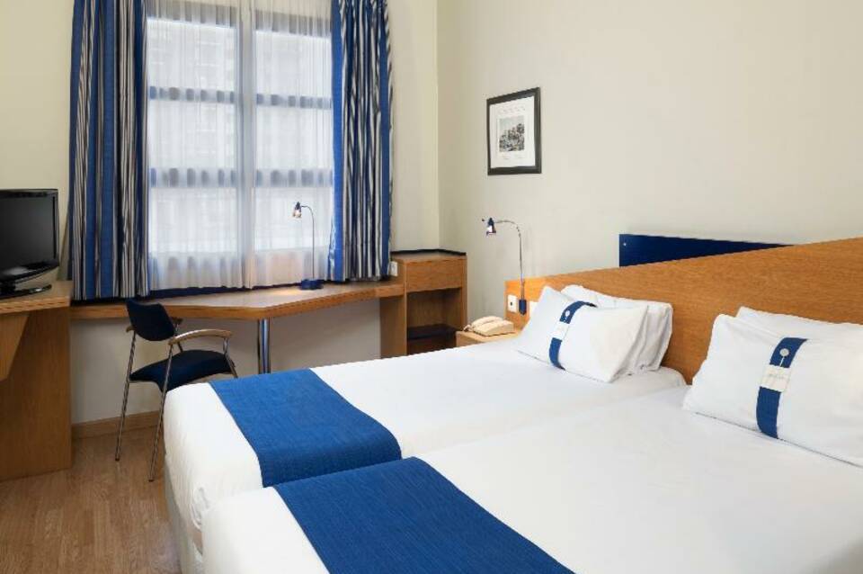 Holiday Inn Express Valencia-Ciudad Las Ciencias 4