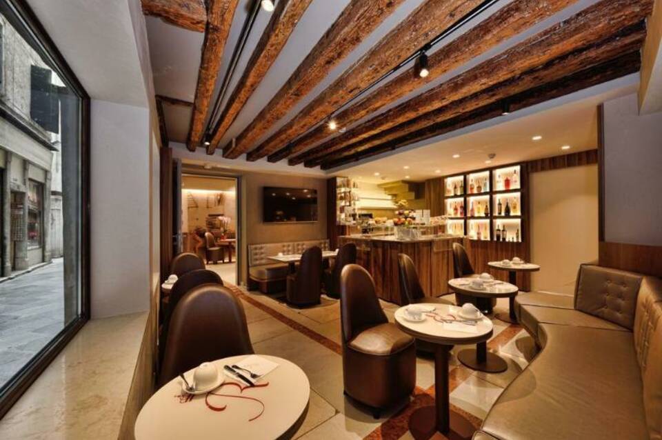 Rosa Salva Hotel 3