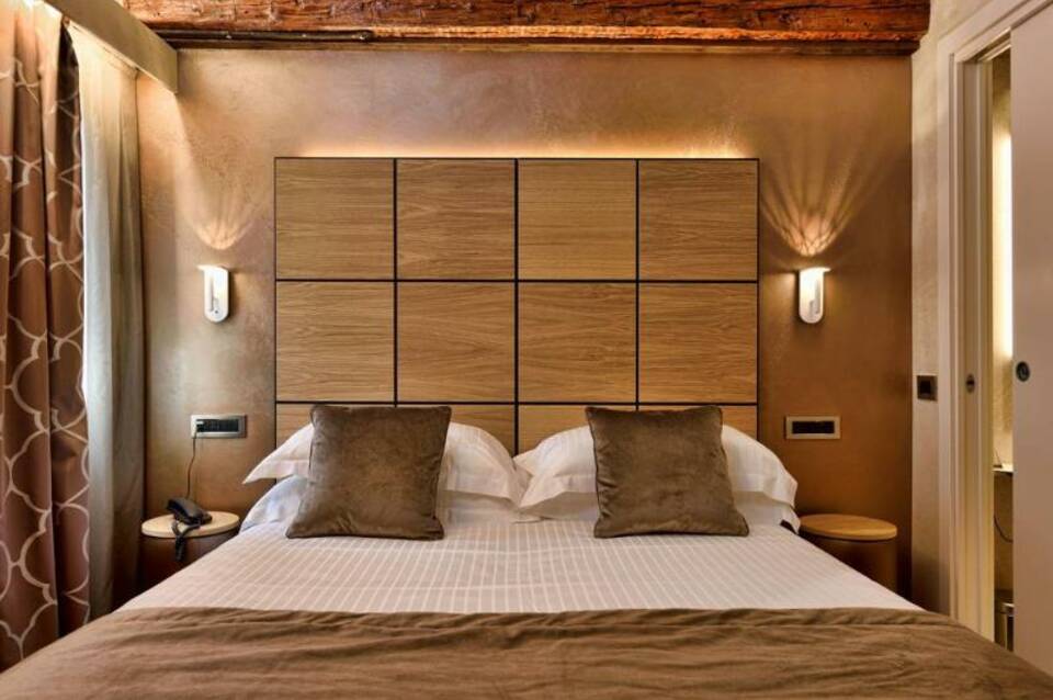 Rosa Salva Hotel 5